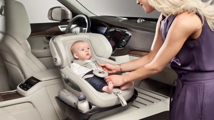 165529-excellence-child-seat-concept-1